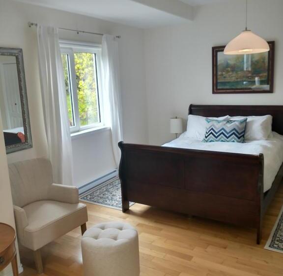 مبيت وإفطار By The Bay Lavender Villa