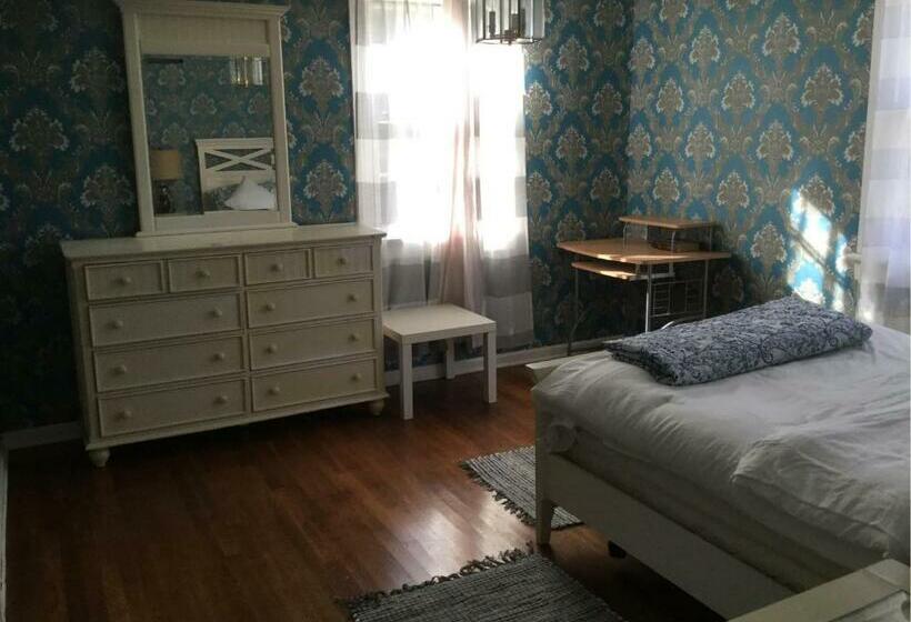 Bed and Breakfast Historic Sunshine Room