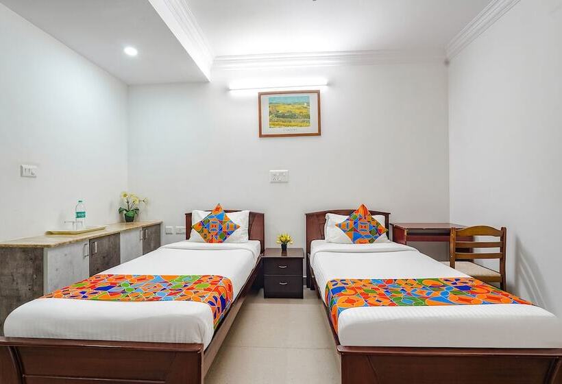 Fabhotel Om Residency