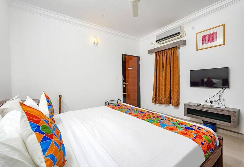 Fabhotel Om Residency