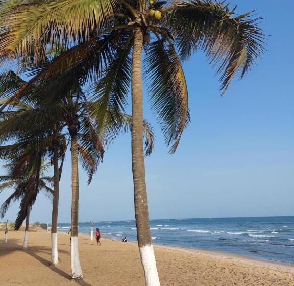 فندق Blue Palm Resort Ghana