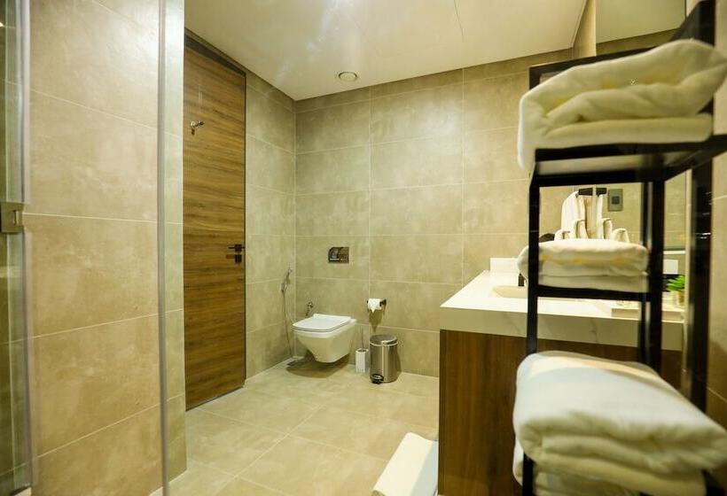 هتل Charthouse Bahrain