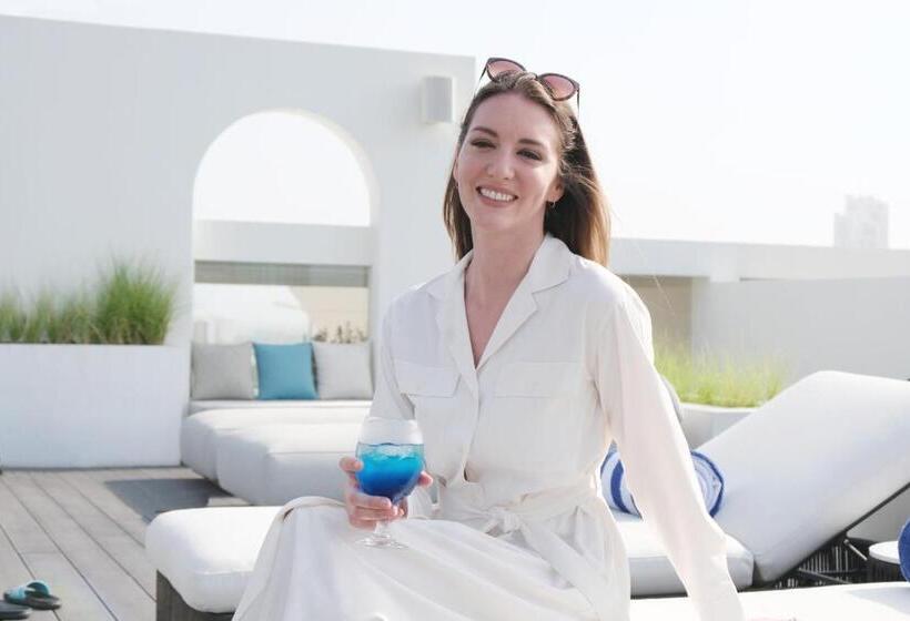 هتل Charthouse Bahrain