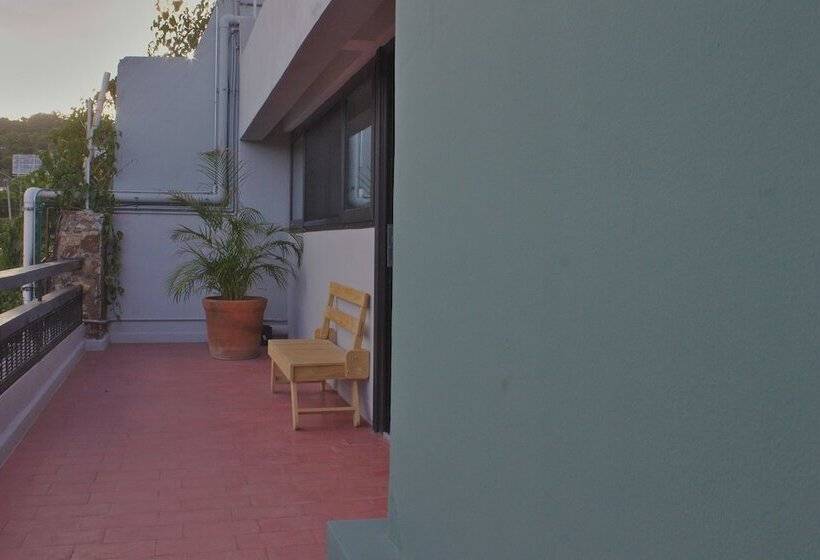 בית מלון כפרי Cozana Guest House