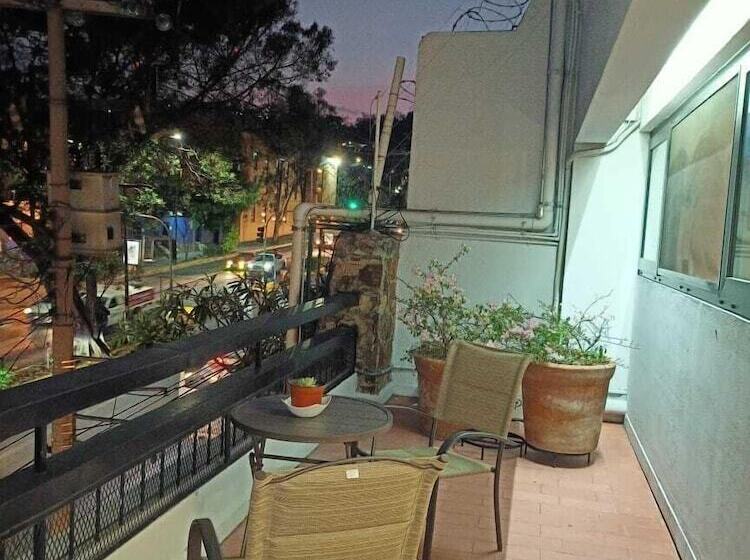 هتل Cozana Guest House