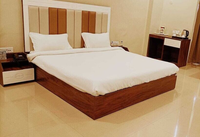 فندق Emperor Paradise