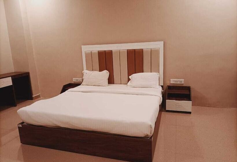 فندق Emperor Paradise