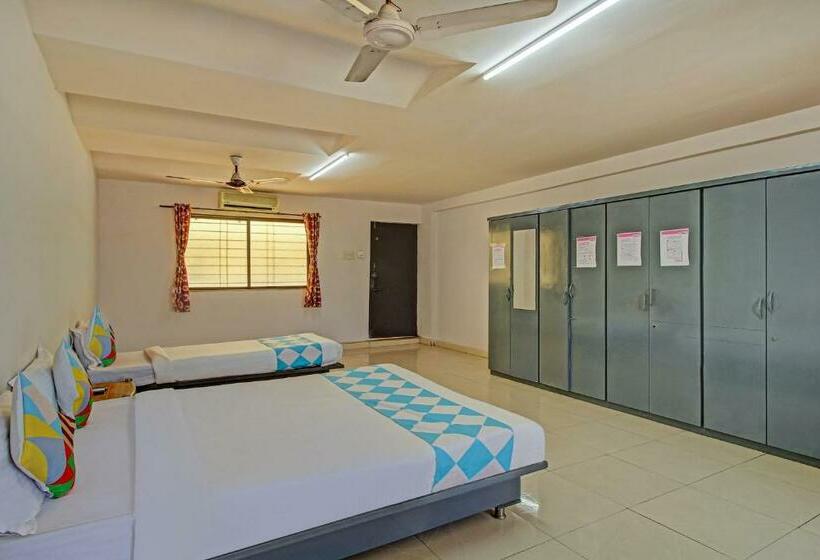 בית מלון כפרי Oyo 81056 Ar Rooms