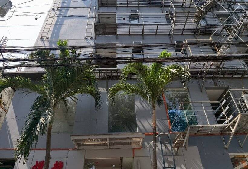 호텔 Loveness Apartelle