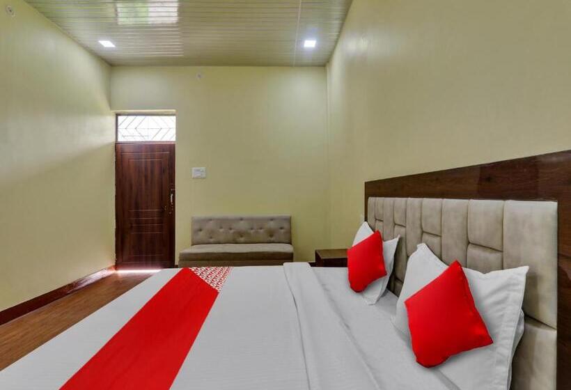 Отель Oyo Flagship 81077 Madhuraj Banquet And Lawn