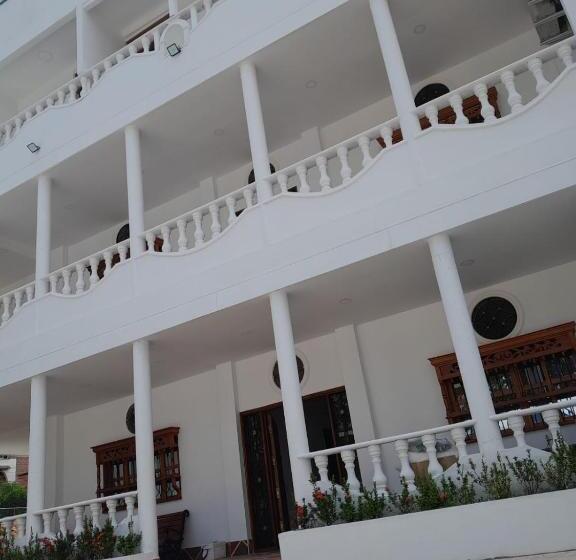 Отель Santa Fe Del Parque