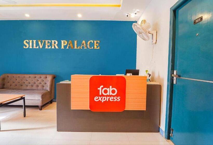 هتل Fabexpress Silver Palace