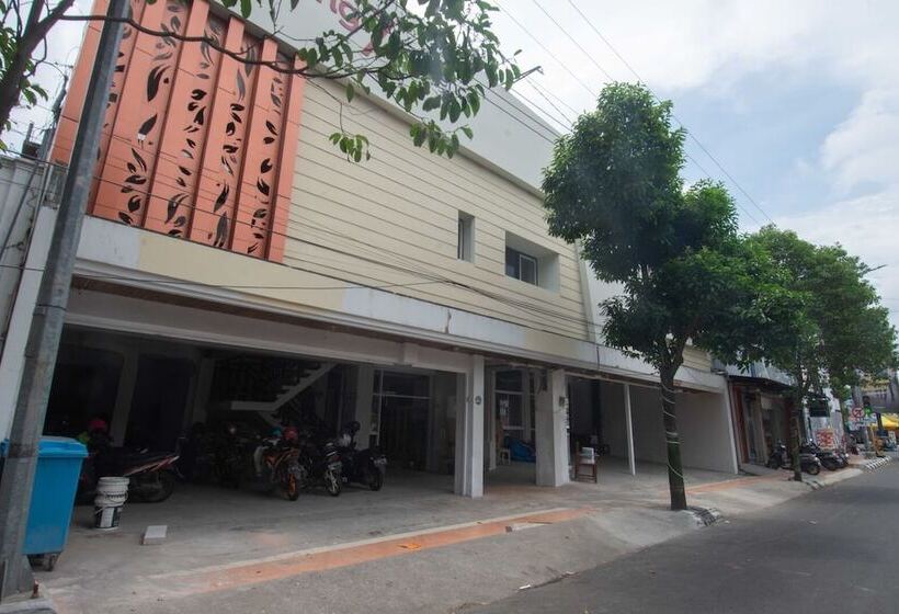 ホテル Simpang 7 Residence