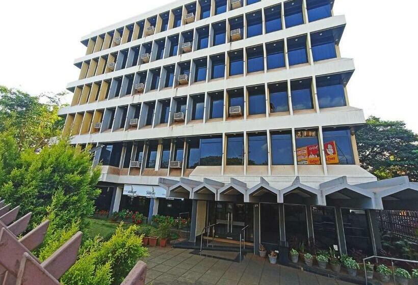 호텔 Staymaker Sanman Deluxe Lodge