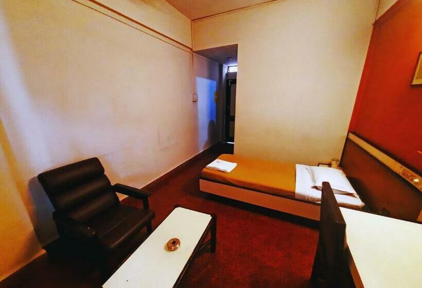 فندق Staymaker Sanman Deluxe Lodge