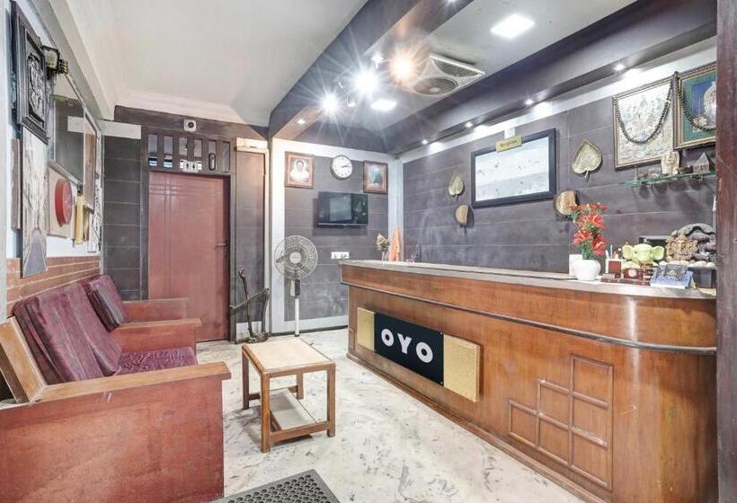 Отель Veda Comforts