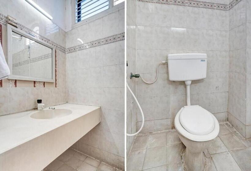 Отель Veda Comforts