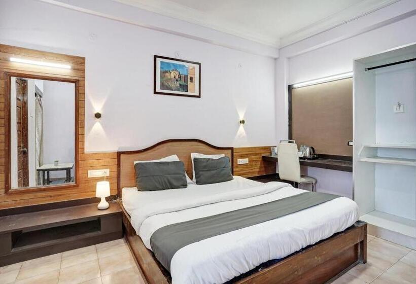 Отель Veda Comforts