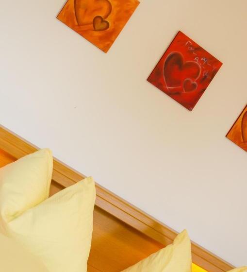 بنسيون B&b Zum Guten Tropfen