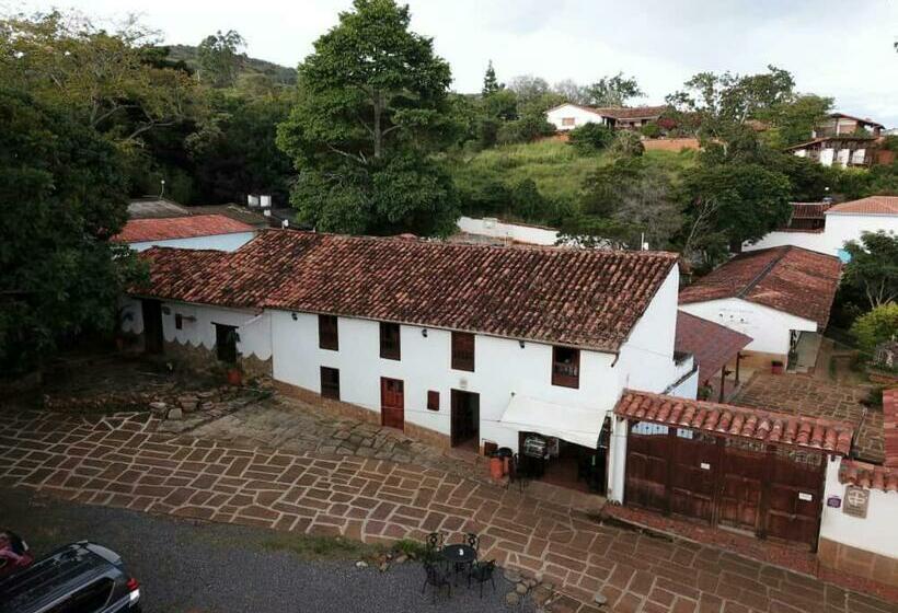 پانسیون Hostal Casa Ceiba