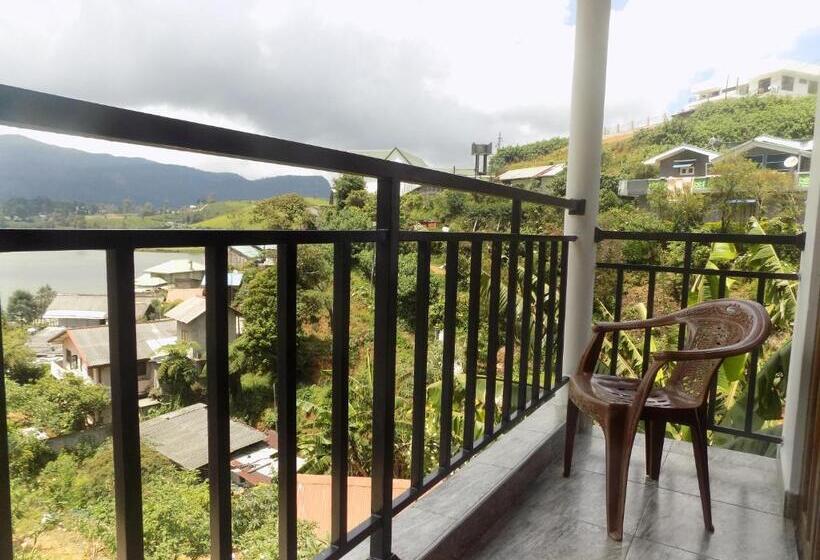 פנסיון Kadalla Cottage