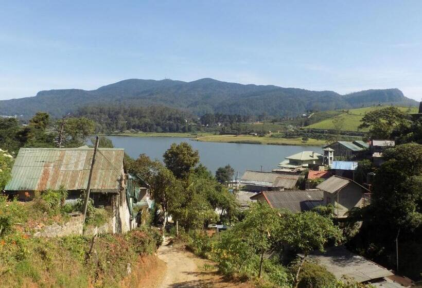 פנסיון Kadalla Cottage