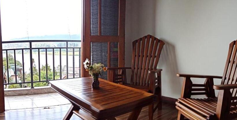 פנסיון Kadalla Cottage