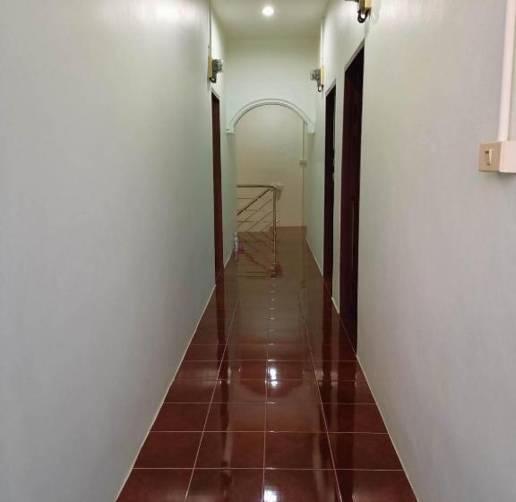 פנסיון Kata S.t House 2