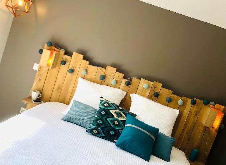 بنسيون La Ferme Parrinet   Gîte Et Chambres D Hôtes