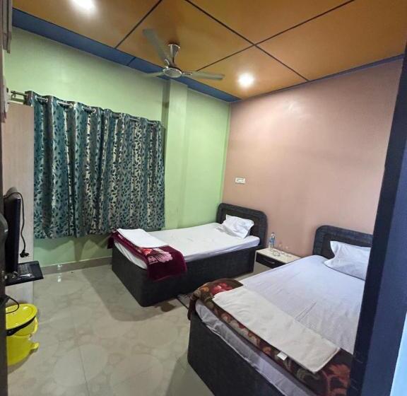 ペンション Roop Amrit Guest House