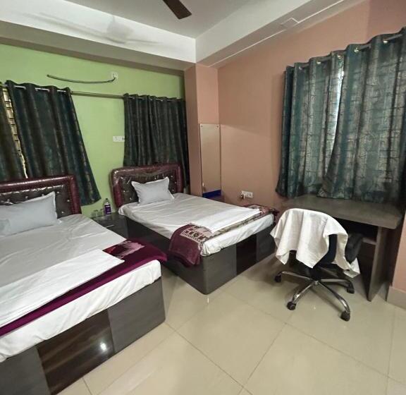 ペンション Roop Amrit Guest House