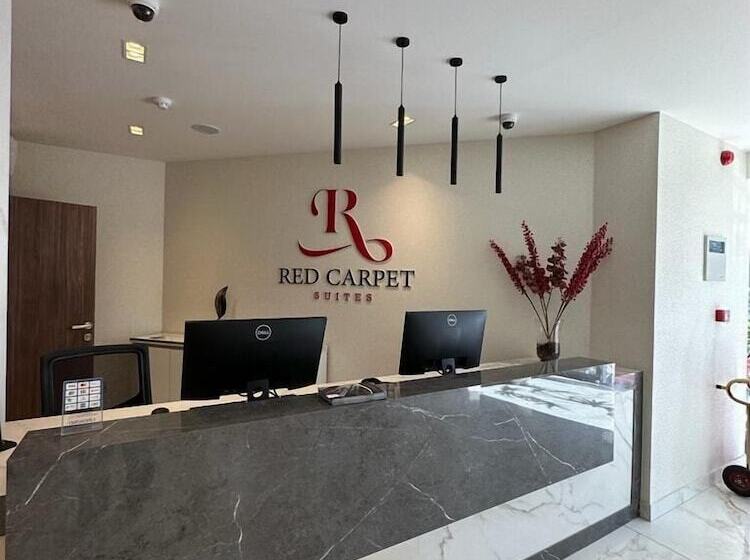 Red Carpet Suites