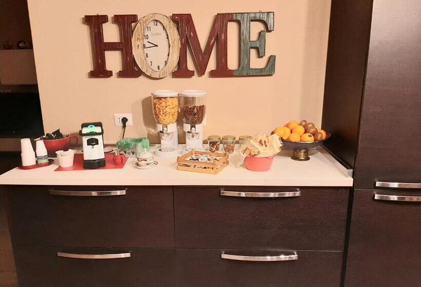 ベッドアンドブレックファースト Carmen S Home Caserta Sud