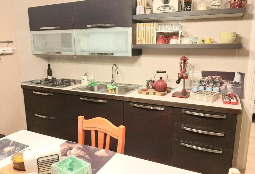 ベッドアンドブレックファースト Carmen S Home Caserta Sud