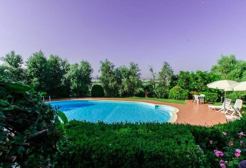 בית מלון כפרי Agriturismo La Castellina