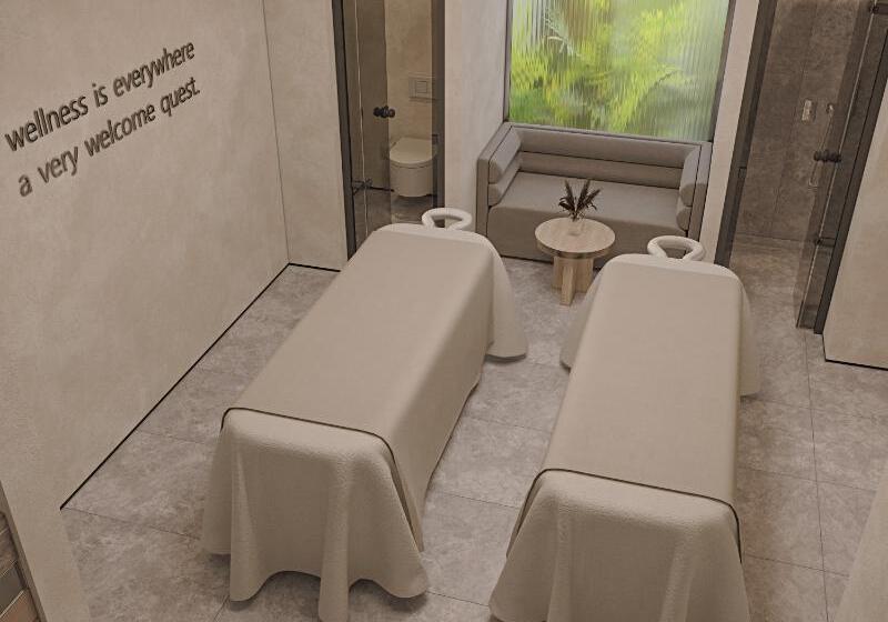 Отель Awen Lara