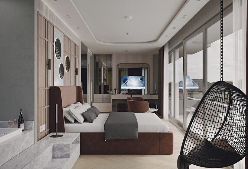 Отель Awen Lara