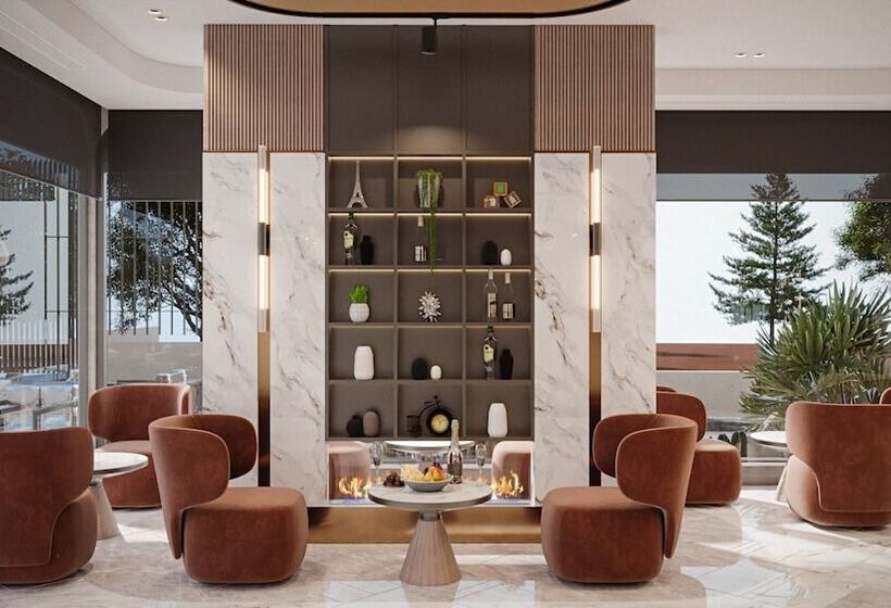 Отель Awen Lara