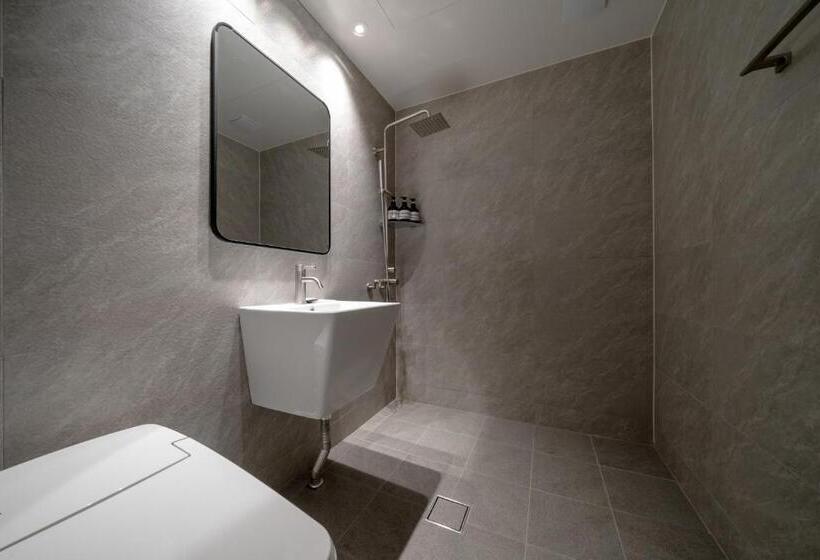 בית מלון כפרי Siheung Brown Dot Jeongwang