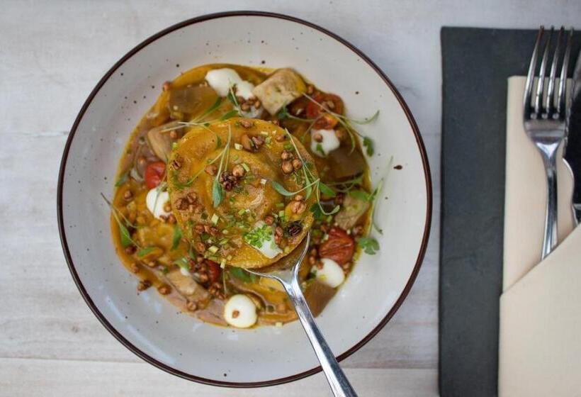 فندق Casa Frau Holle