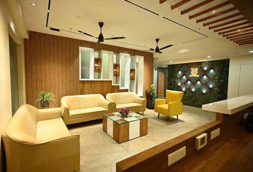 호텔 City Centre Latur