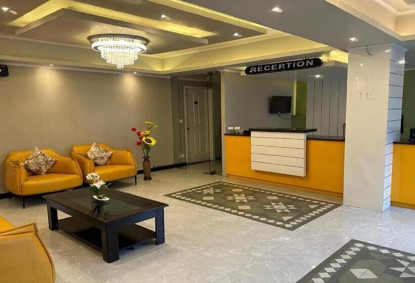 בית מלון כפרי Cliffton Royals