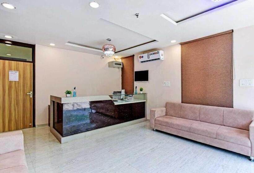 Super Collection O Hotel Roxas