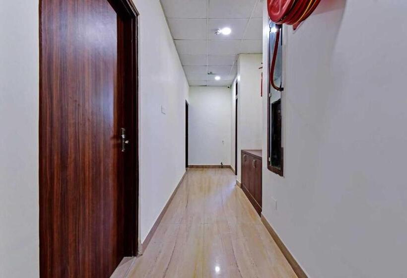 Super Collection O Hotel Roxas