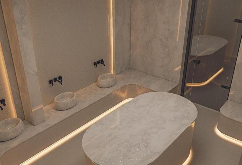 Отель Awen Lara