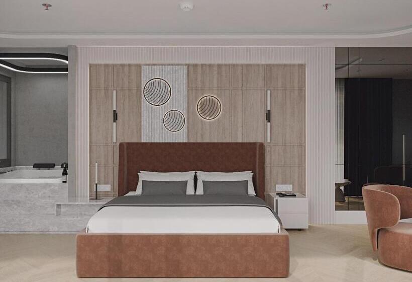 Отель Awen Lara