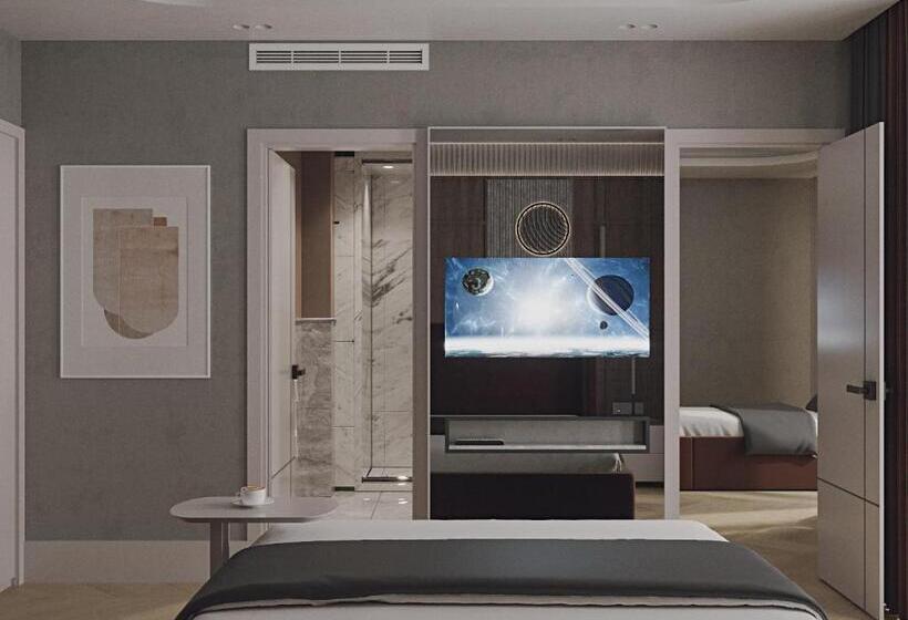 Отель Awen Lara