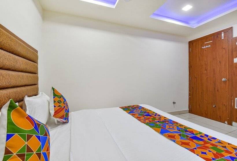 Отель Fab Prime Residency