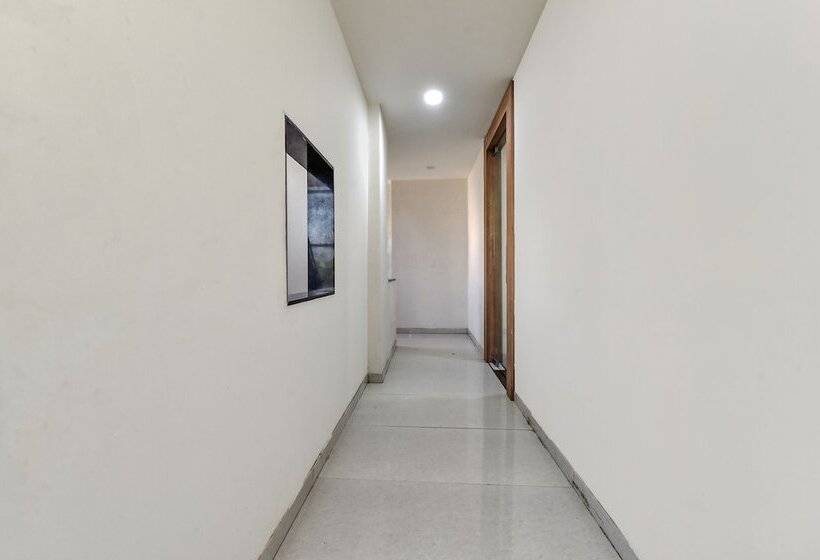 Отель Fab Prime Residency