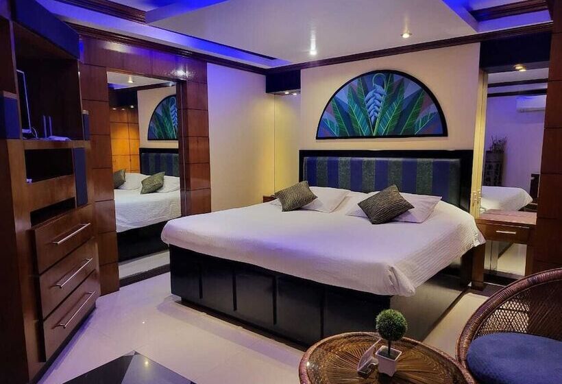 هتل Fields Palace